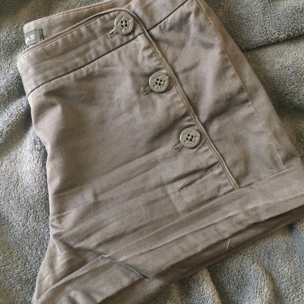 Gray button down shorts